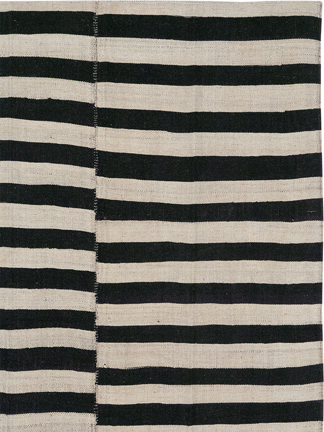 Vintage Persian Flatweave Kilim Small Room Size Carpet, No.30462 - Staging