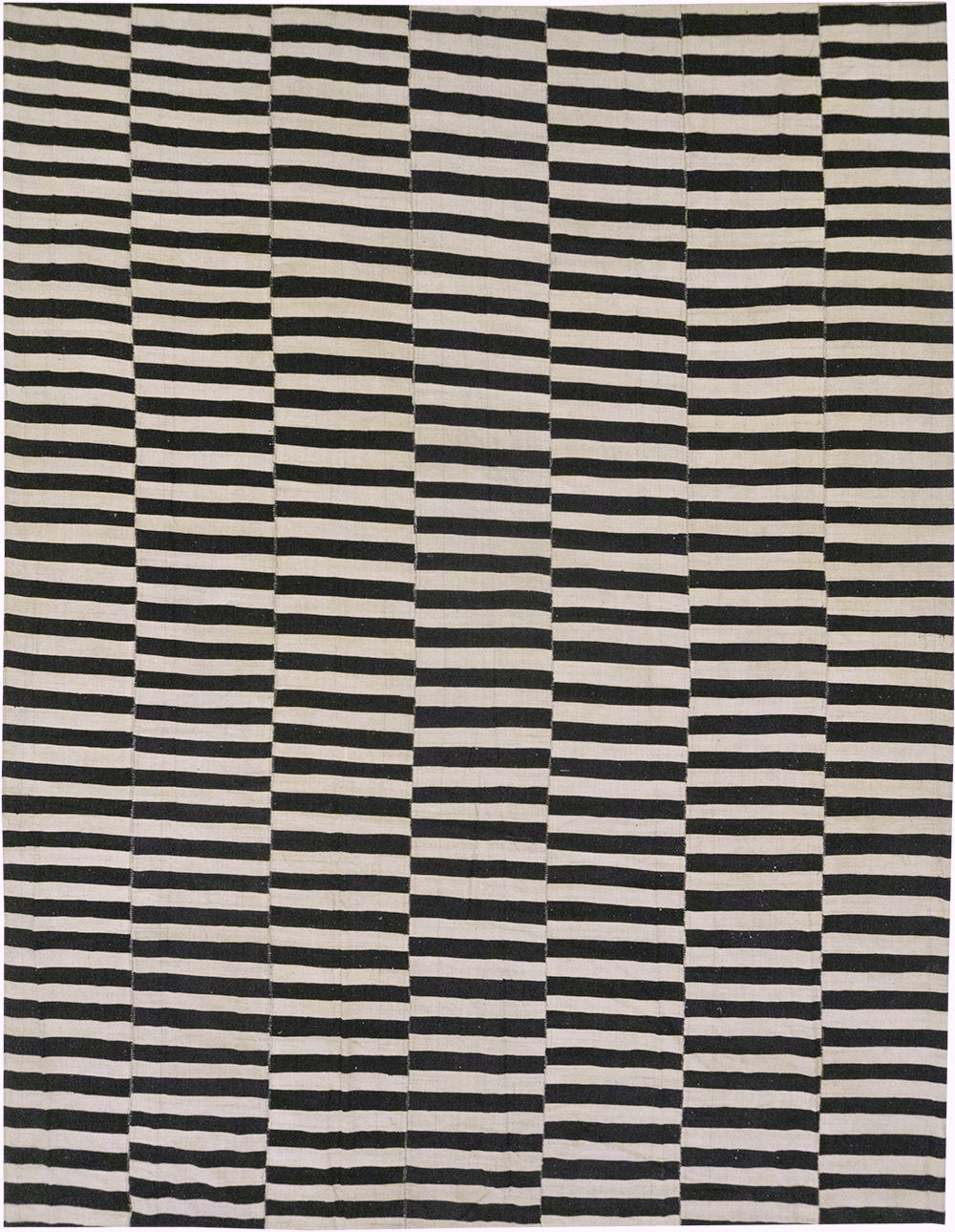 Modern Persian Flatweave Kilim Large Room Size Carpet, No.30463 - Staging