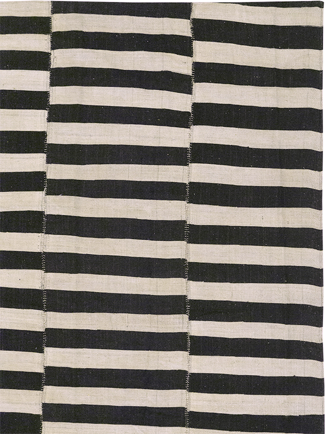 Modern Persian Flatweave Kilim Large Room Size Carpet, No.30463 - Staging