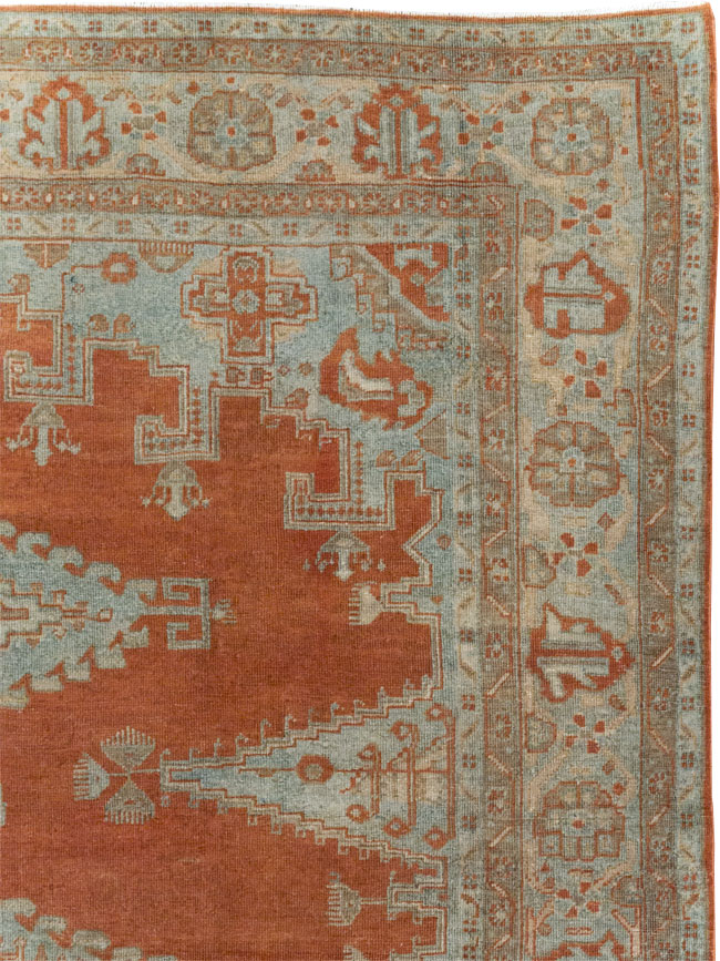 Vintage Persian Veece Small Room Size Carpet, No.30477 - Staging