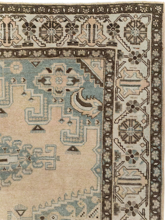 Vintage Persian Veece Accent Carpet, No.30478 - Staging