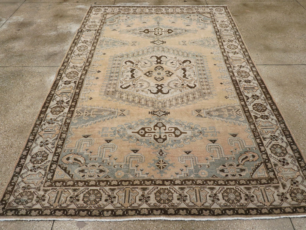Vintage Persian Veece Accent Carpet, No.30478 - Staging