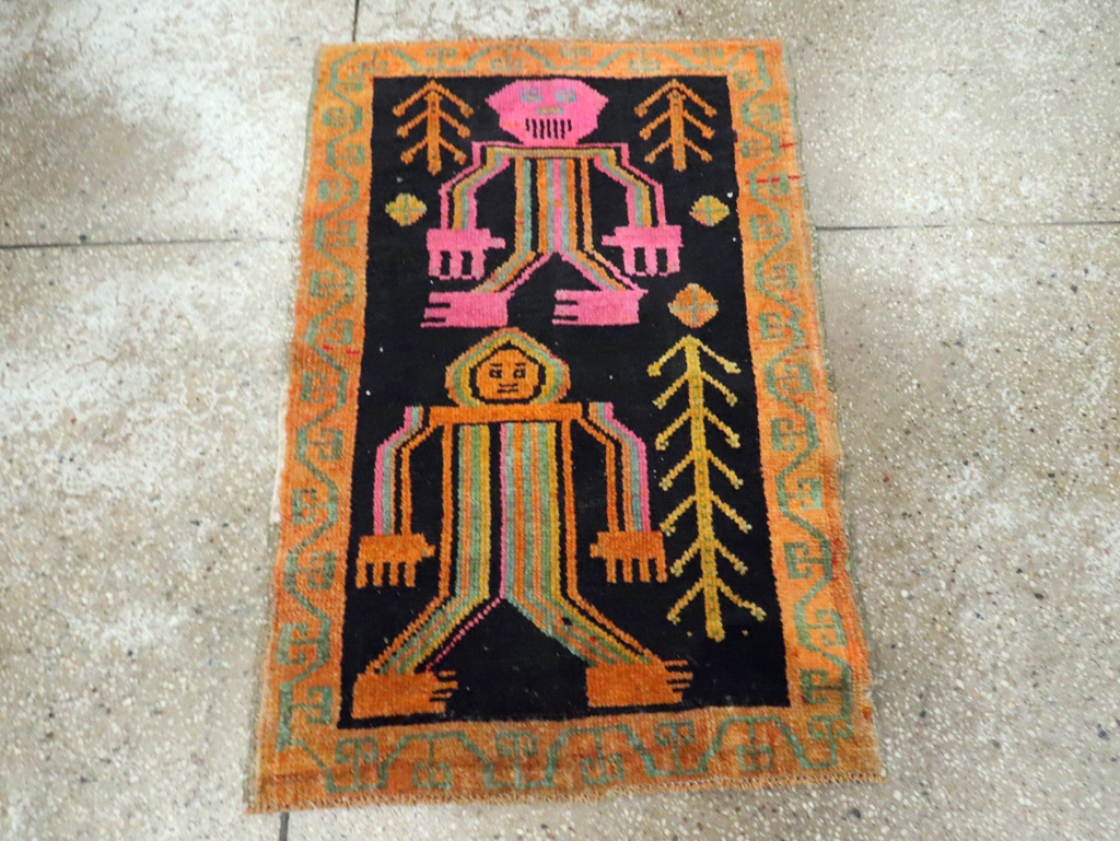 Vintage Pictorial Anatolian Rugs, No.30491 - Staging
