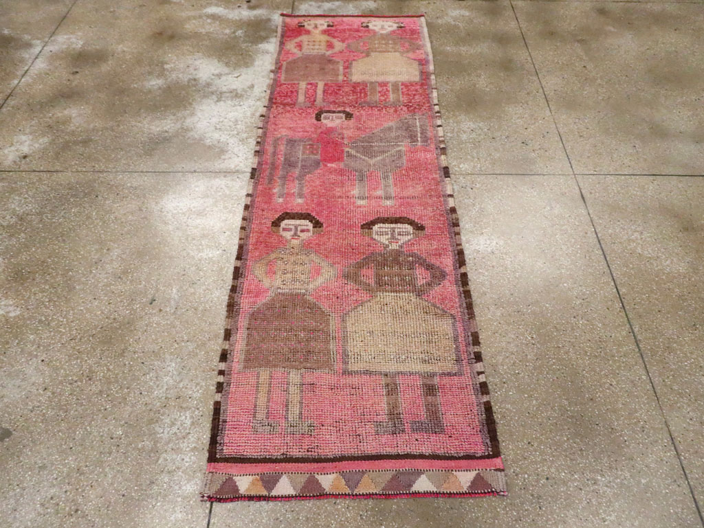 Vintage Turkish Anatolian Pictorial Runner, No.30493 - Staging