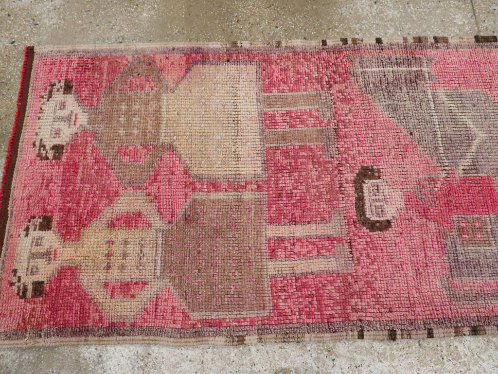 Vintage Turkish Anatolian Pictorial Runner, No.30493 - Staging