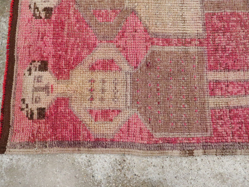 Vintage Turkish Anatolian Pictorial Runner, No.30493 - Staging