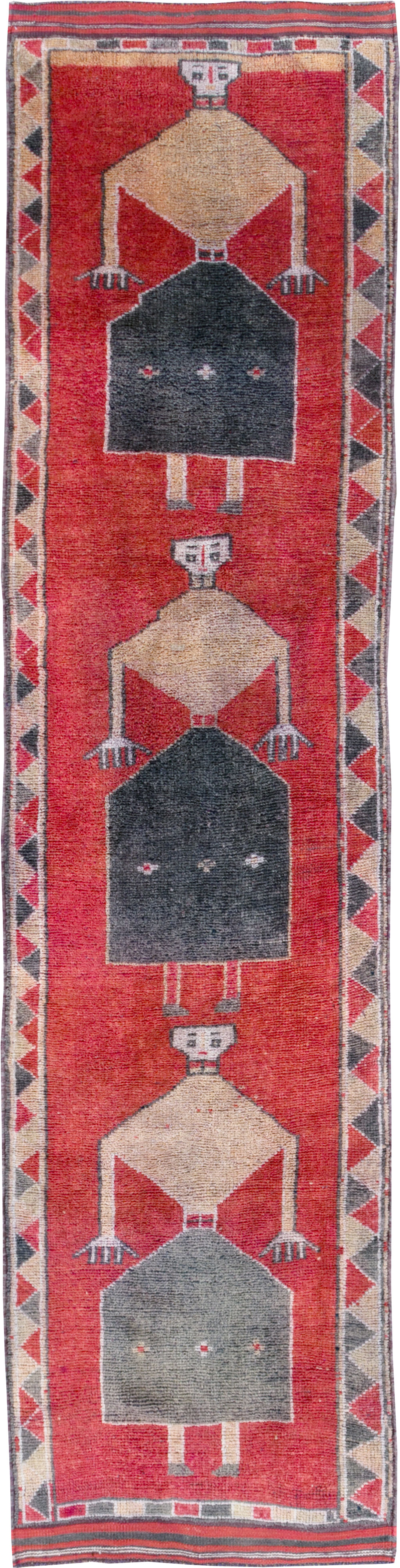 Vintage Turkish Anatolian Pictorial Runner, No.30495 - Staging