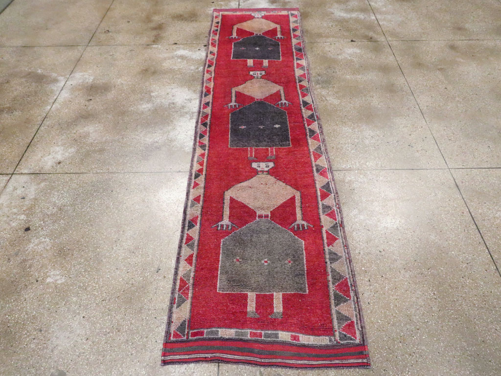 Vintage Turkish Anatolian Pictorial Runner, No.30495 - Staging