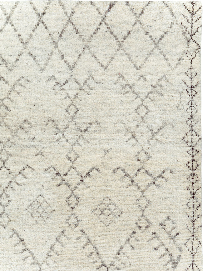 Contemporary Moroccan Small Room Size Carpet, No.30498 - Staging