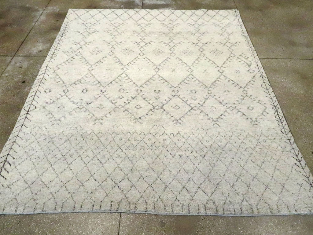 Contemporary Moroccan Small Room Size Carpet, No.30498 - Staging