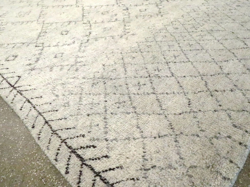 Contemporary Moroccan Small Room Size Carpet, No.30498 - Staging