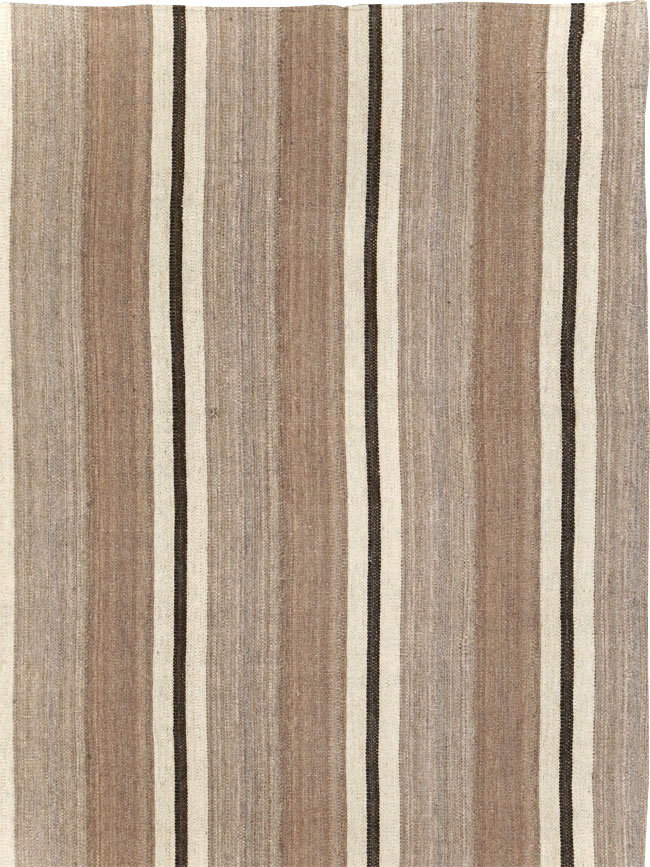 Contemporary Turkish Flatweave Kilim Room Size Carpet, No.30511 - Staging