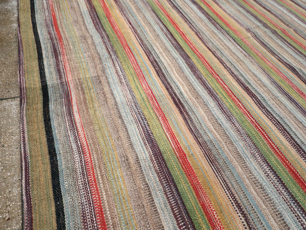 Large Contemporary Turkish Flatweave Kilim Carpet, No.30515 - Staging