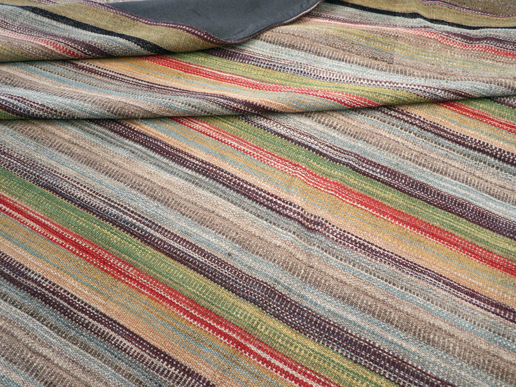 Large Contemporary Turkish Flatweave Kilim Carpet, No.30515 - Staging