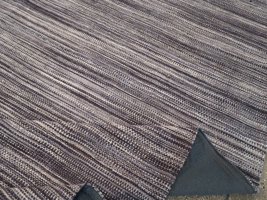 Modern Turkish Flatweave Kilim Room Size Carpet, No.30518 - Staging