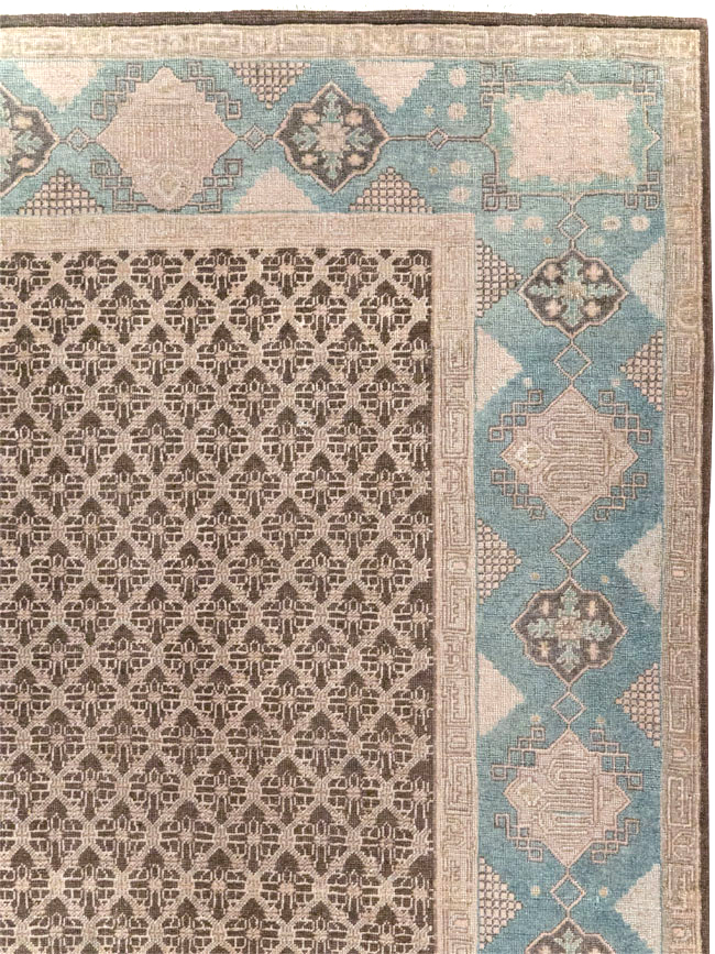 Antique Persian Serab Accent Carpet, No.30520 - Staging