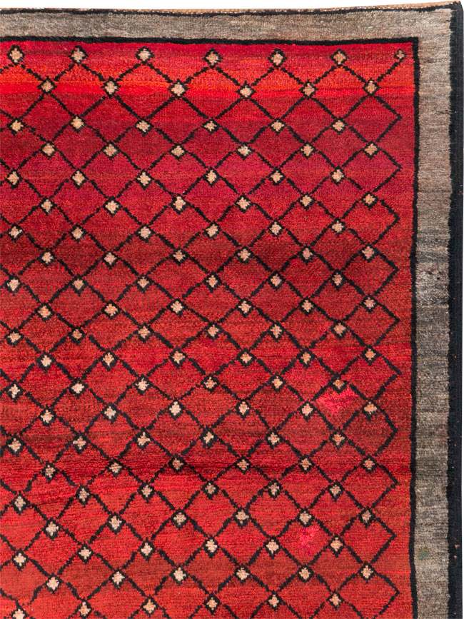Vintage Anatolian Carpet, No.30528 - Staging