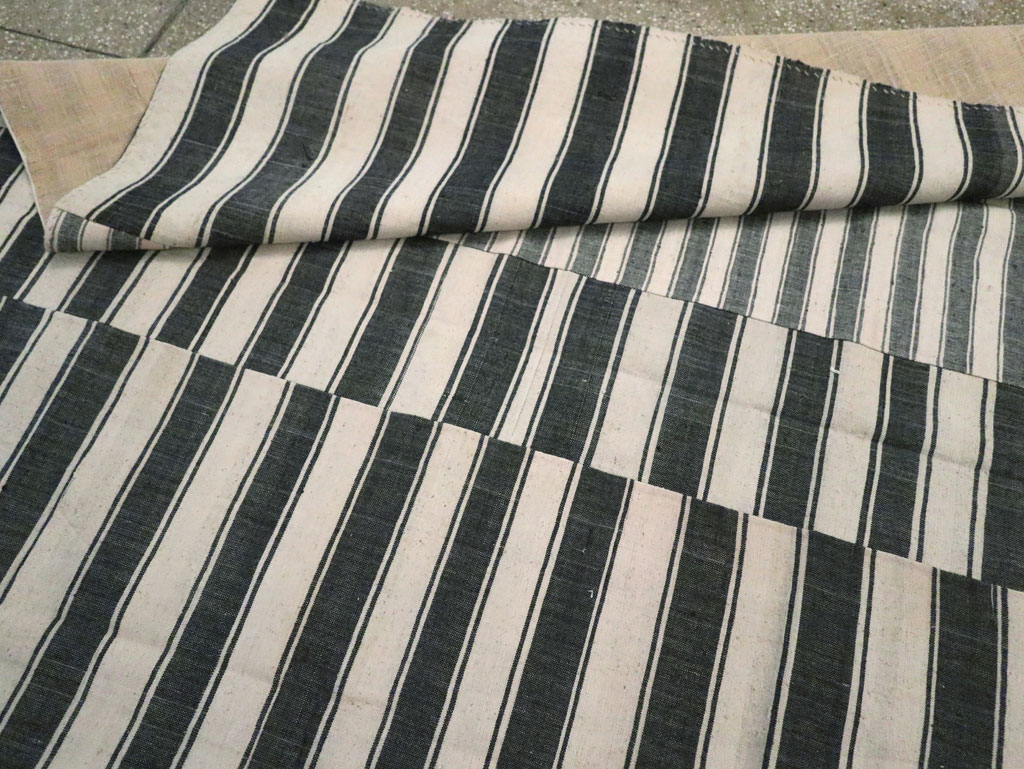 Vintage Turkish Flatweave Kilim Room Size Carpet, No.30530 - Staging