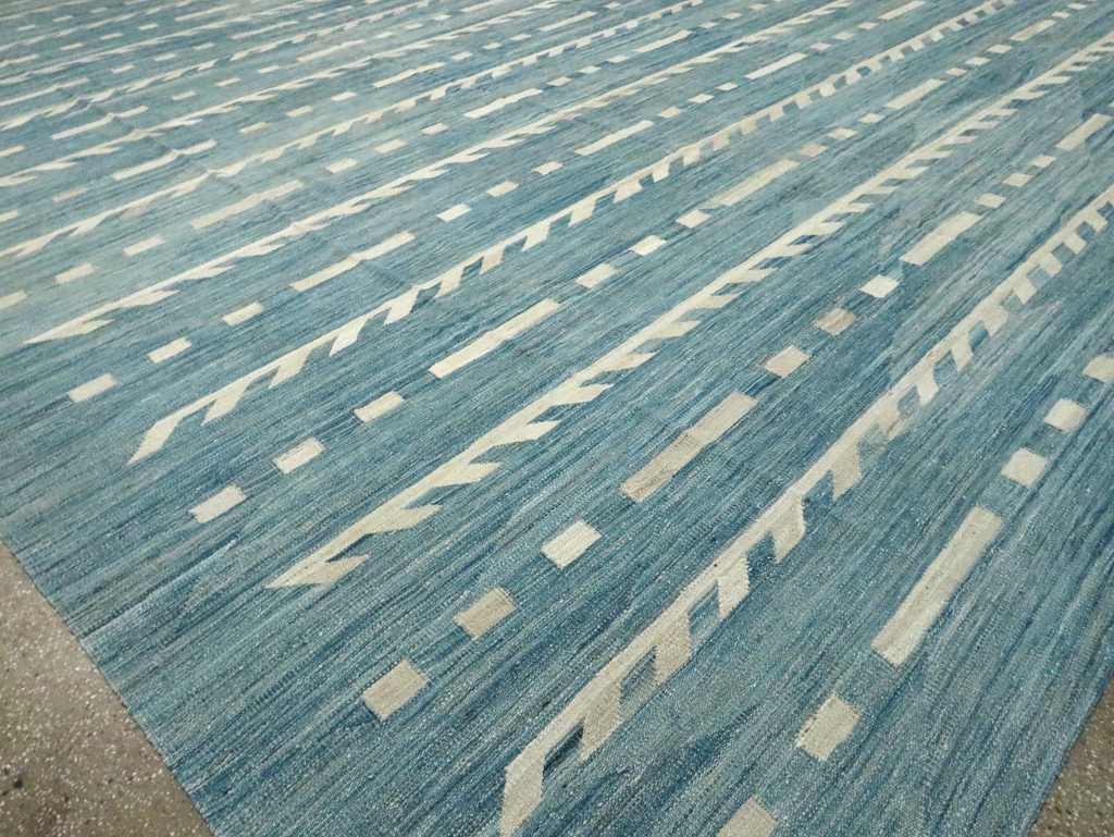 Modern Oversize Turkish Flatweave, No.30553 - Staging