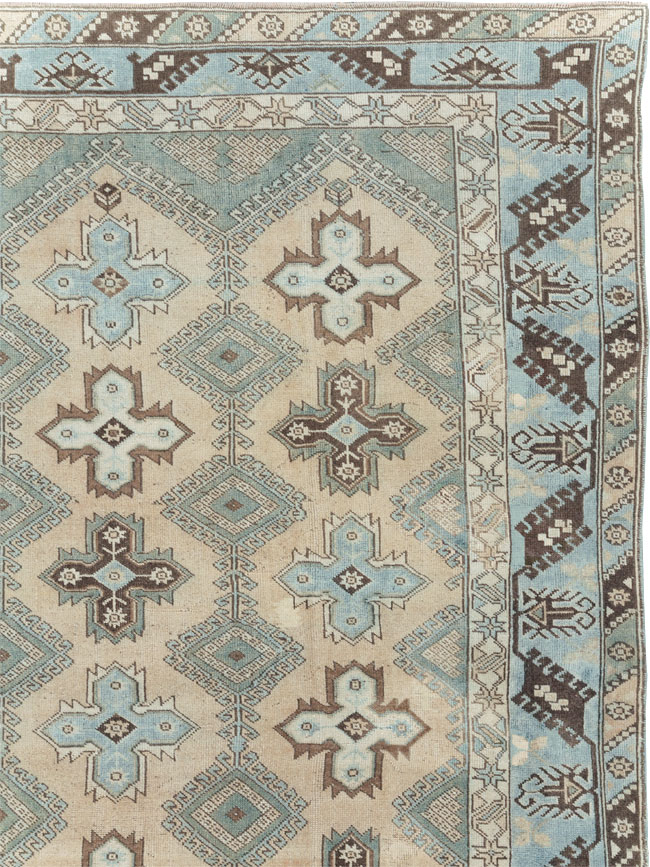 Vintage Room Size Anatolian Carpet, No.30564 - Staging