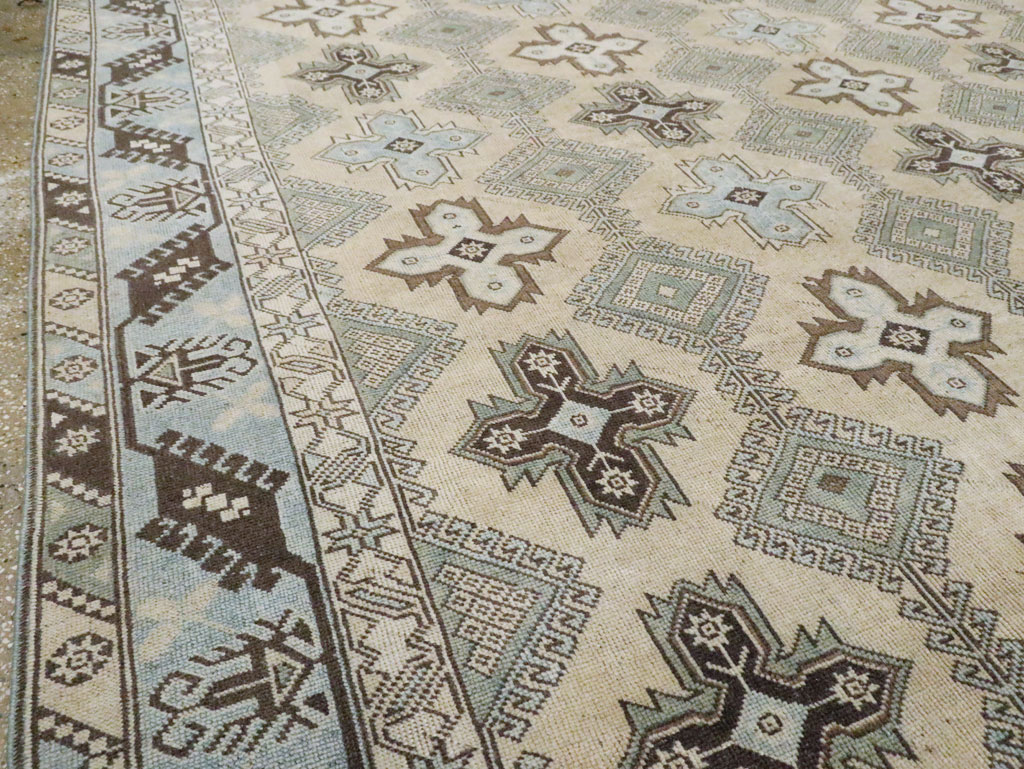 Vintage Room Size Anatolian Carpet, No.30564 - Staging