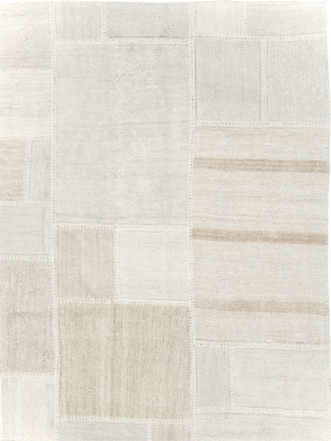 Modern Turkish Flatweave Kilim Room Size Carpet, No.30578 - Staging