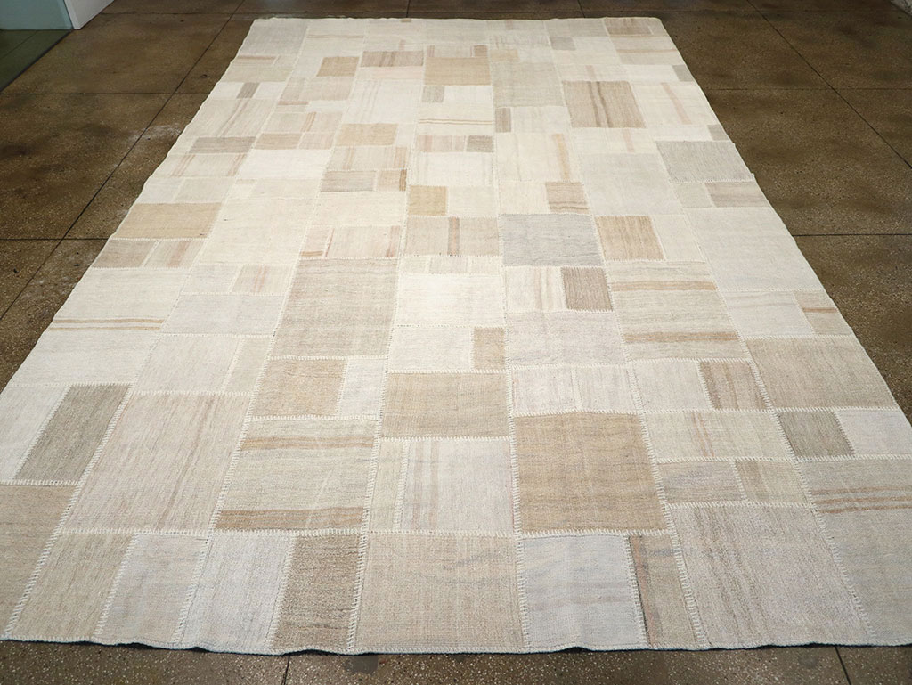 Modern Turkish Flatweave Kilim, No.30579 - Staging