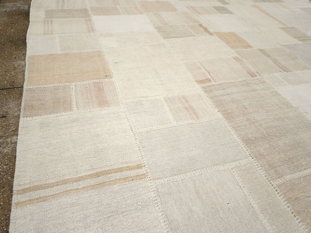 Modern Turkish Flatweave Kilim, No.30579 - Staging