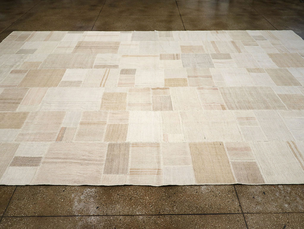 Modern Turkish Flatweave Kilim, No.30579 - Staging
