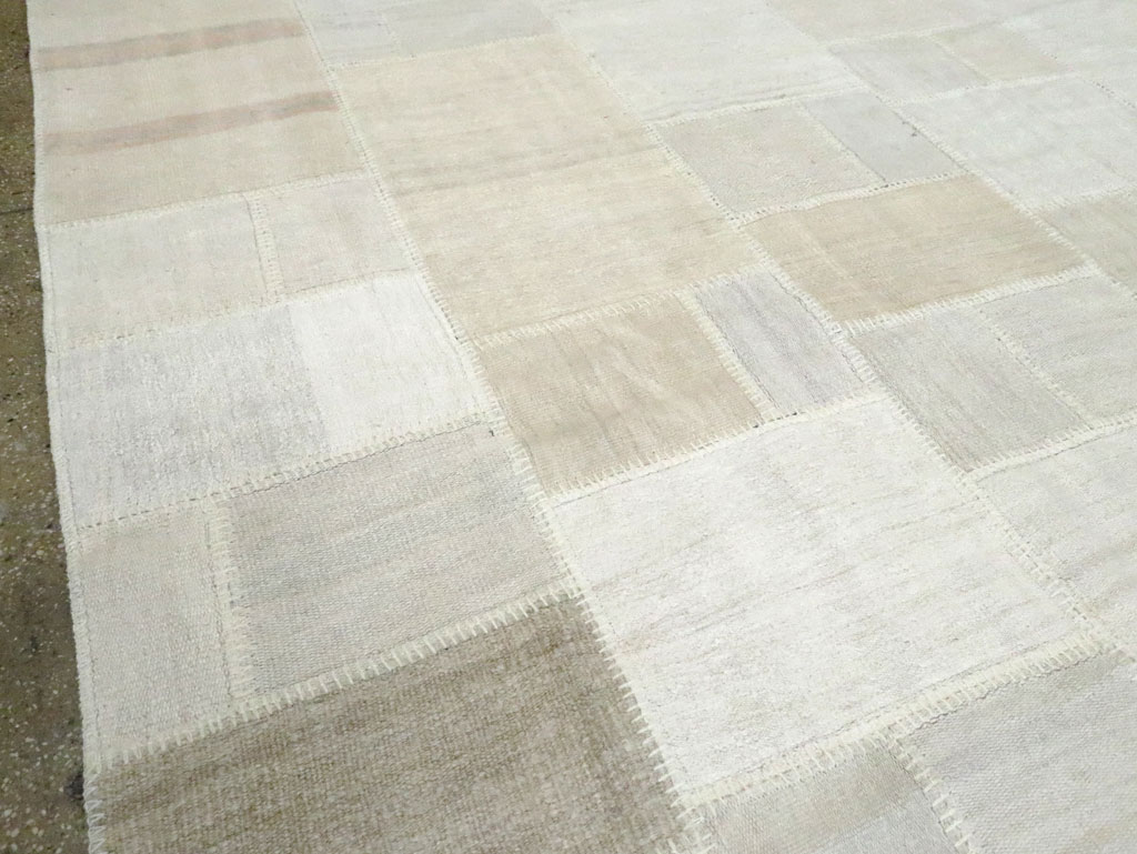 Modern Turkish Flatweave Kilim, No.30583 - Staging