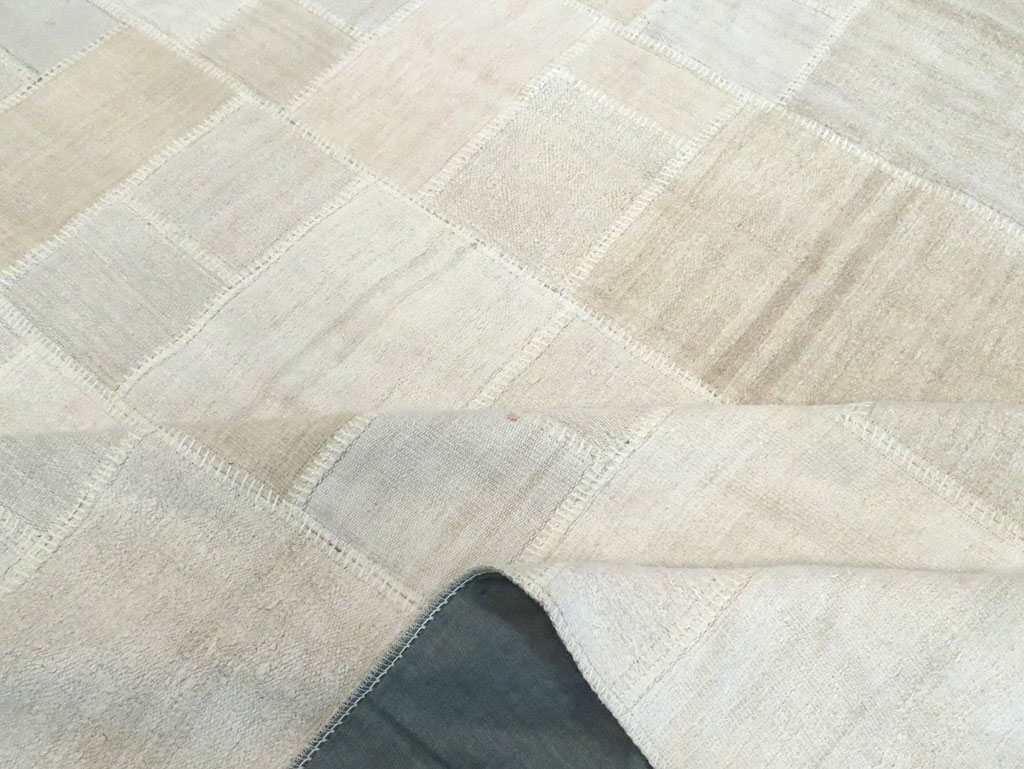 Modern Turkish Flatweave Kilim, No.30583 - Staging