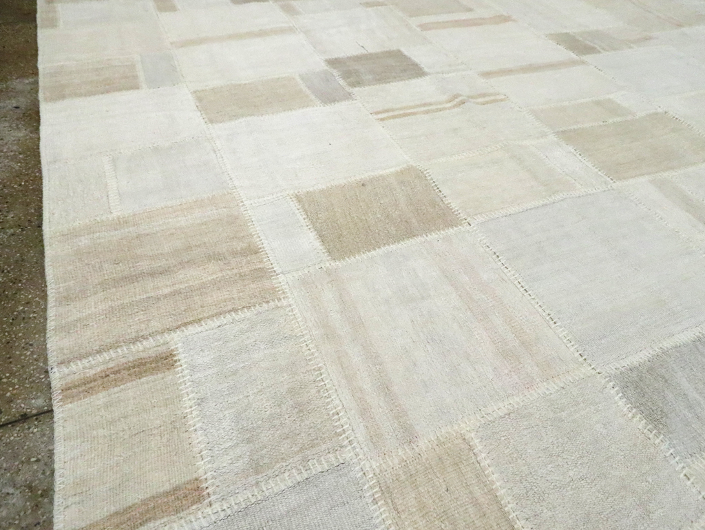 Modern Turkish Flatweave Kilim, No.30584 - Staging