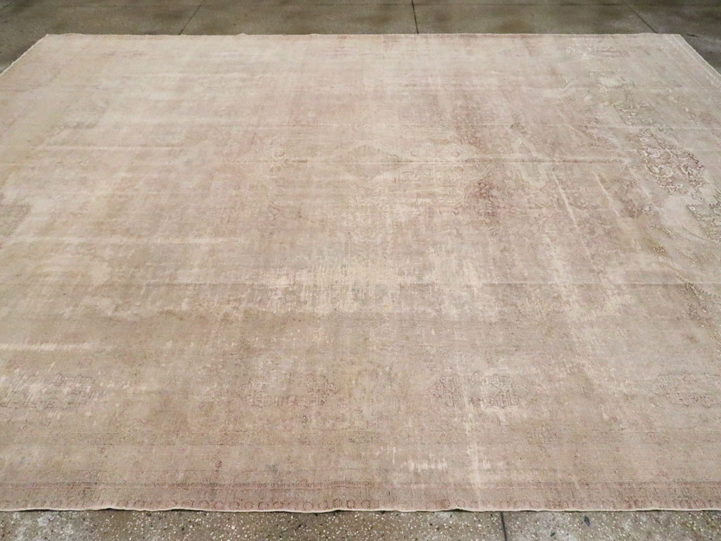 Antique Turkish Kayseri Room Size Carpet, No.30599 - Staging