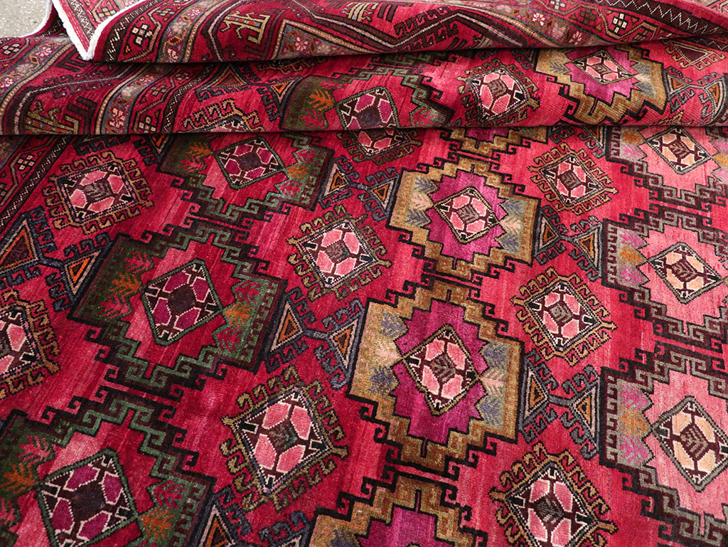 Vintage Central Asia Turkoman Room Size Carpet, No.30601 - Staging