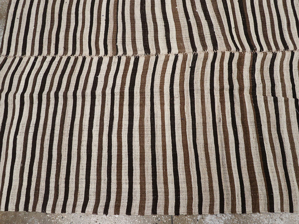 Vintage Persian Flatweave Kilim Room Size Carpet, No.30639 - Staging