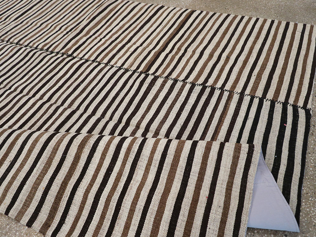 Vintage Persian Flatweave Kilim Room Size Carpet, No.30639 - Staging