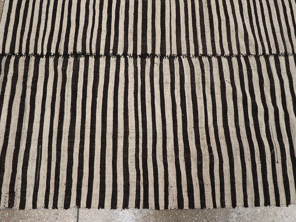 Vintage Persian Flatweave Kilim Gallery Carpet, No.30642 - Staging