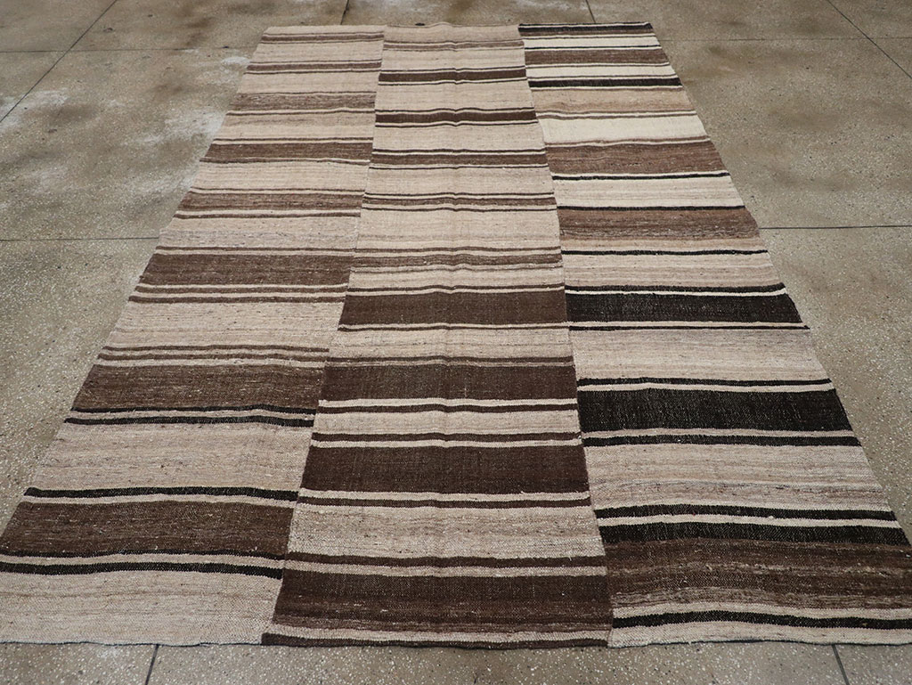 Vintage Persian Flatweave Kilim Accent Carpet, No.30662 - Staging