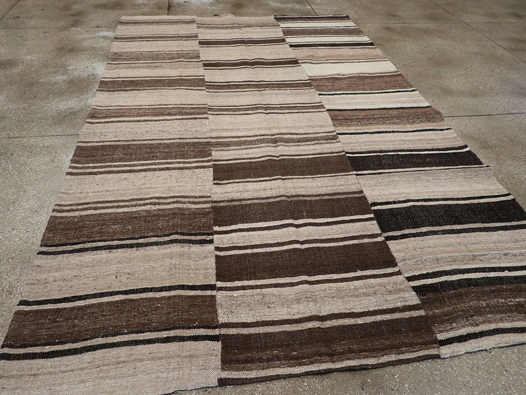 Vintage Persian Flatweave Kilim Accent Carpet, No.30662 - Staging