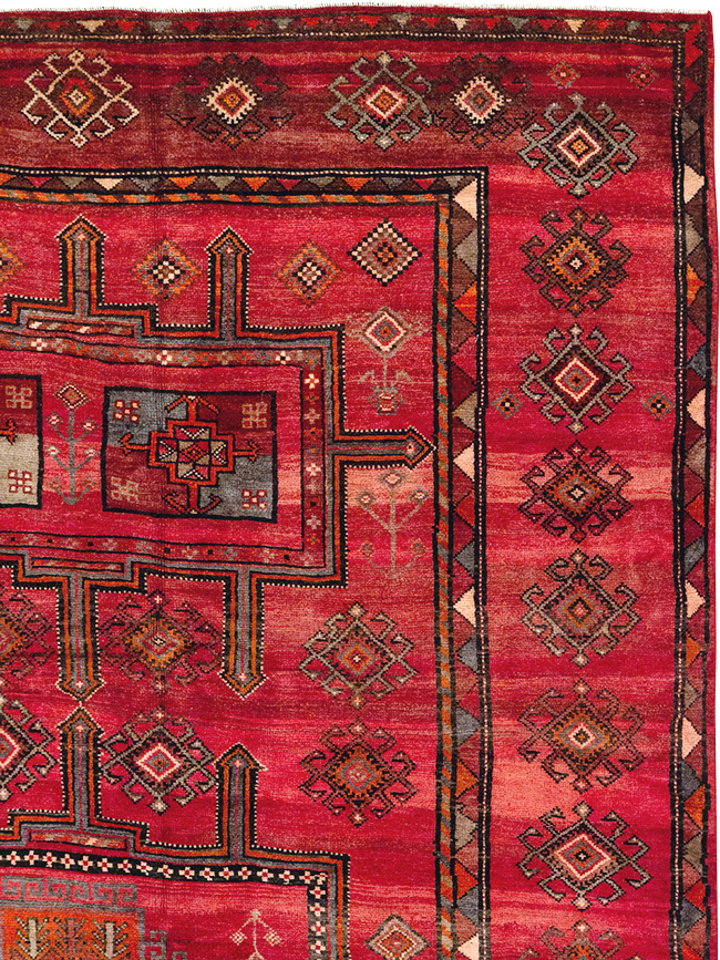 Vintage Turkish Anatolian Room Size Carpet, No.30691 - Staging
