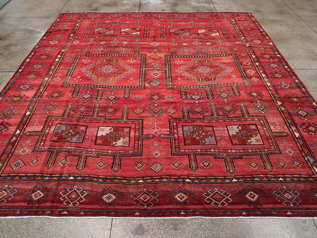Vintage Turkish Anatolian Room Size Carpet, No.30691 - Staging