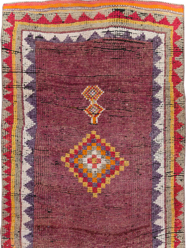 Vintage Turkish Anatolian Runner, No.30710 - Staging