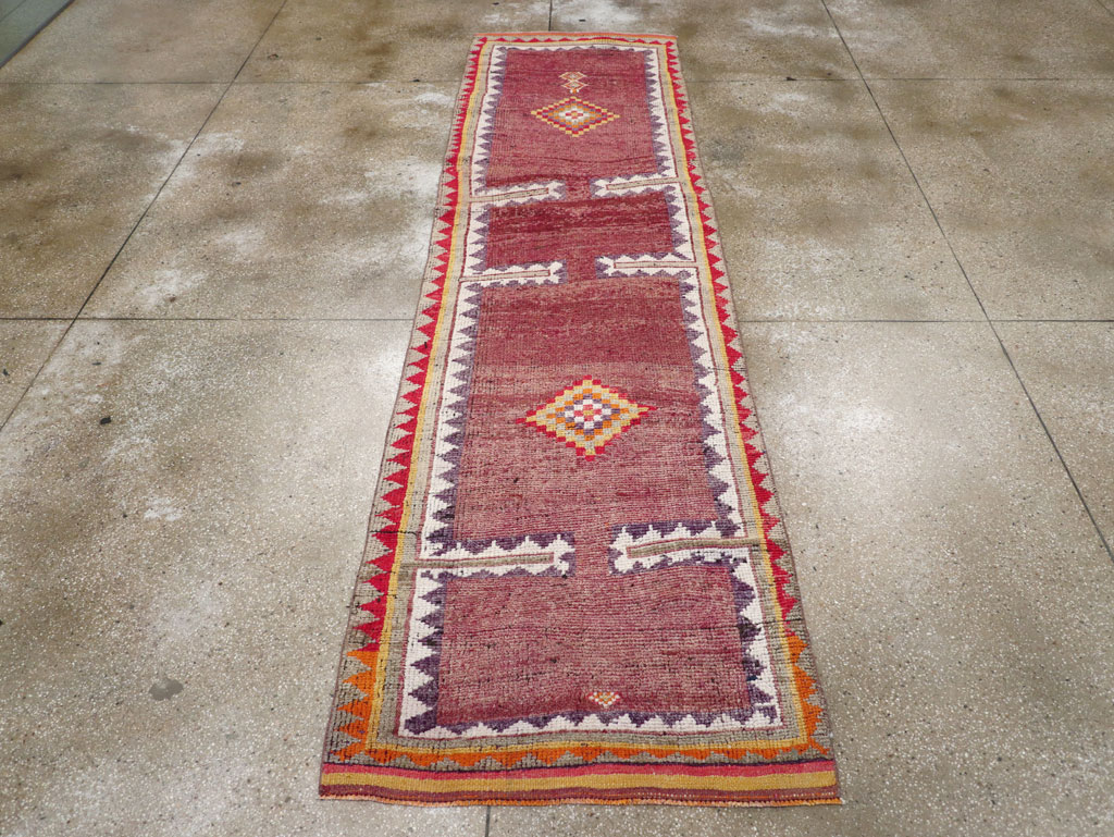 Vintage Turkish Anatolian Runner, No.30710 - Staging