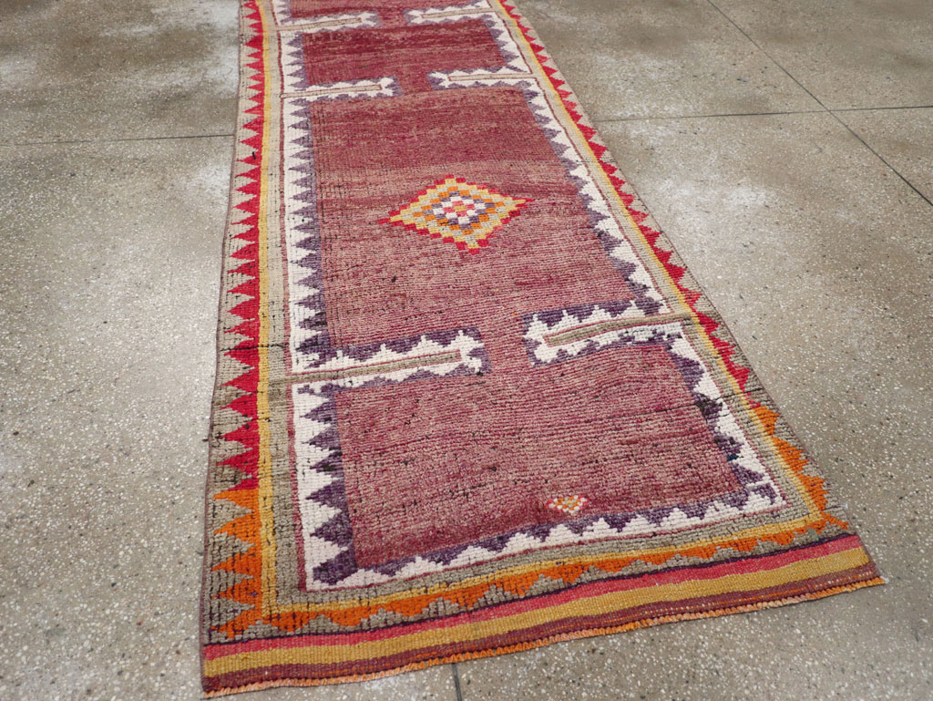 Vintage Turkish Anatolian Runner, No.30710 - Staging