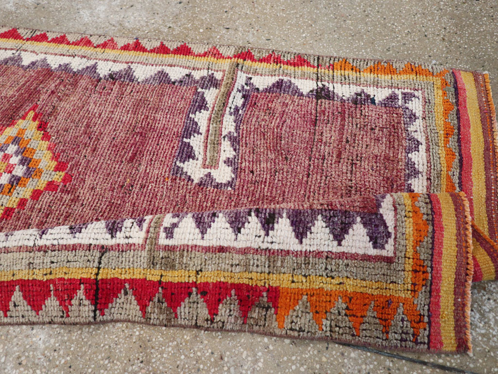 Vintage Turkish Anatolian Runner, No.30710 - Staging
