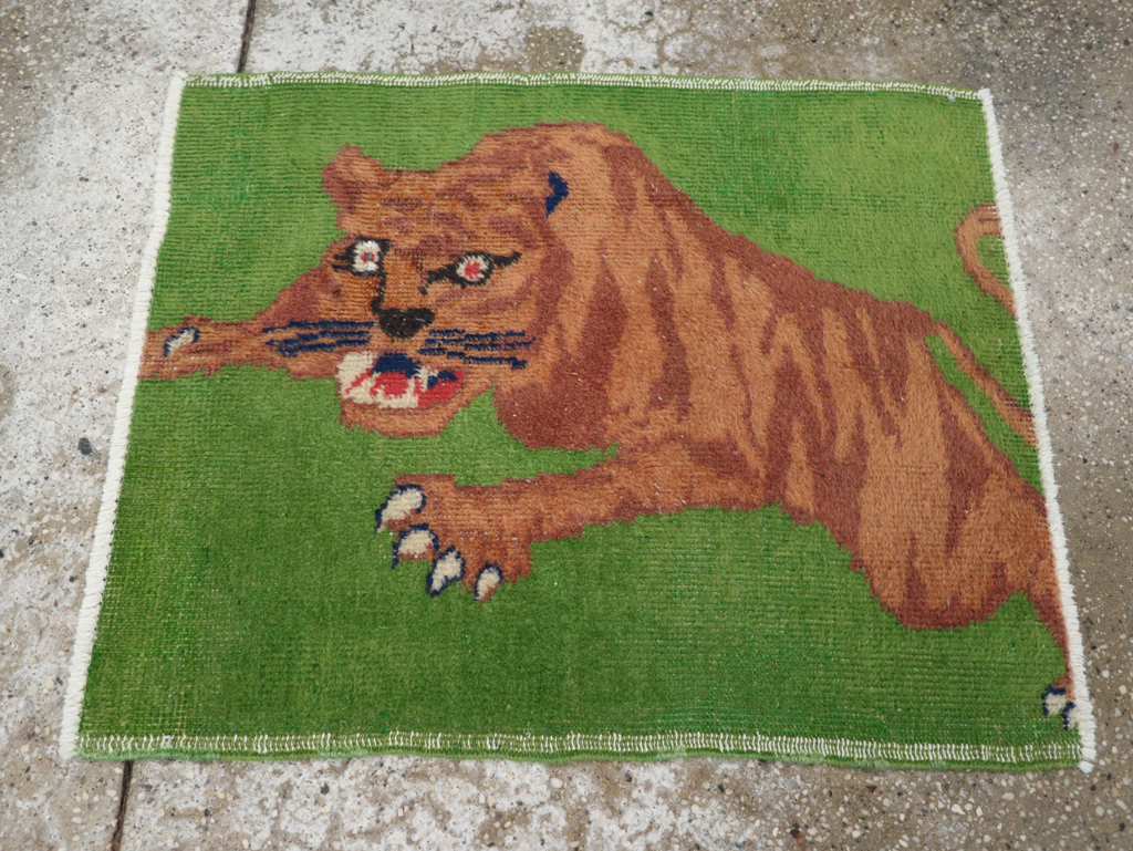 Vintage Turkish Anatolian Pictorial Throw Rug, No.30723 - Staging