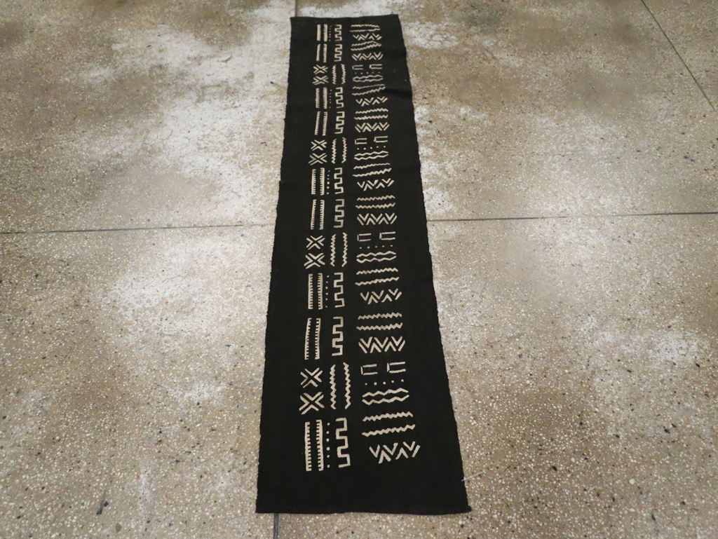 Vintage Indonesian Textile Runner, No.30726 - Staging