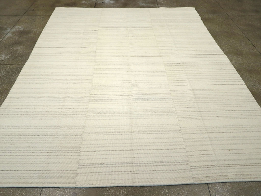 Modern Turkish Flatweave Room Size Carpet, No.30745 - Staging
