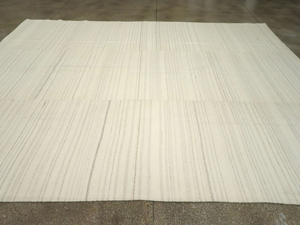 Modern Turkish Flatweave Room Size Carpet, No.30745 - Staging