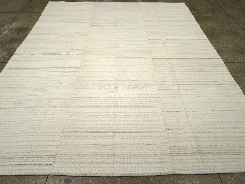 Modern Turkish Flatweave Room Size Carpet, No.30746 - Staging
